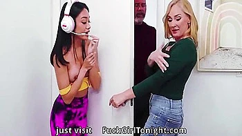 Stepmoms Cleaning Up - Teen 18+ Gamer Girl Facesitting Milf