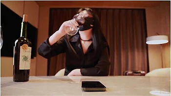 出差情缘女上司和男下属的疯狂之夜完整版请关注我的fansly或进电报群哦