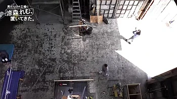 tr2otokodarakeno-remu-188