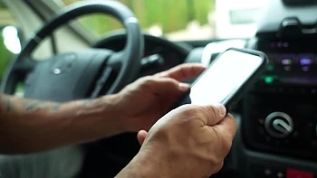 Lily, 30, admits to having other, more sensual desires... - Jacquie et Michel TV