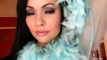 Glamorous newbies amazing butt