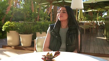 Julie, a beautiful blonde cougar, imposes her will with hard sex! - Jacquie et Michel TV