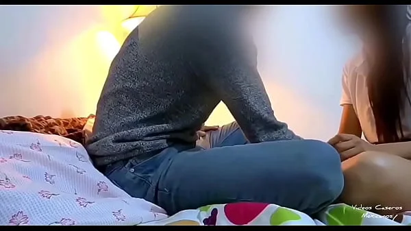MAMADA y COGIDA Rápida Entre Compañeros!COLEGIALA Mexicana es Convencida para COGER en su Cuarto Después d Hacer Tarea y se Come la Verga d su Compañero d ESCUELA RAPIDITO, lo HACE Venirse en su BOCA y se Come el Semen! PARTE 2