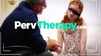 Cute Babe With Nice Tits And Glasses Visits Doctor