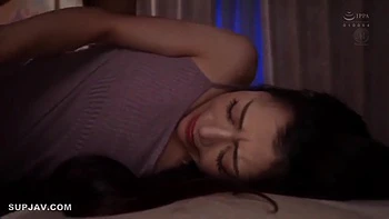 During The Spring Break, My Friend And I Swap Stepmothers - Maki Houjo