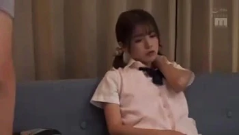 06553,A female voice leaks out in pleasure