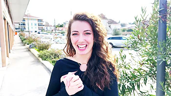 Livia, 27, has energy to spare! - Jacquie et Michel TV