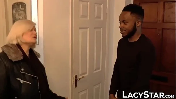 Busty UK grandma Lacey Starr riding BBC interracial