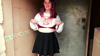 Jade succumbs to temptation! - Jacquie et Michel TV