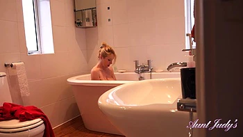 Auntie Lucinda Bathtub Jerk Off Instruction