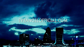 Sexy lips & tongues in lesbian sex