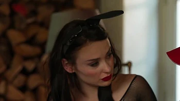 Sally, 36, goes through an unknown box for her! - Jacquie et Michel TV