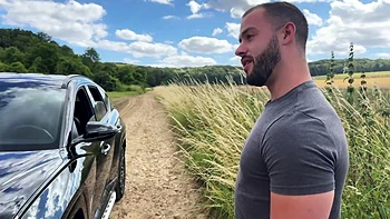 28-year-old Valentina discovers herself more and more naughty! - Jacquie et Michel TV