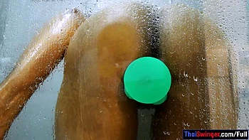 Big ass Thai MILF amateur screams loud when being fucked hard