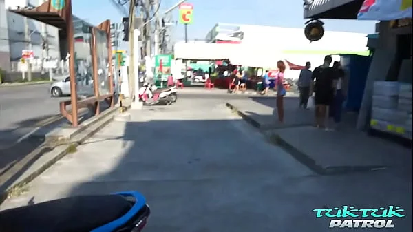 Hot skinny amateur babe rides the dick off a white guy in Bangkok