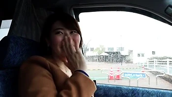 ムッチリGカップの巨乳美人妻がおっぱい揉まれ舐められオマンコ濡れる