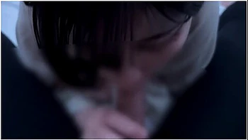 Girl With Short Hair Ejaculates A Lot In Her Mouth