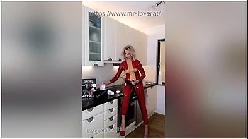 Latexmama And Her New Mr.lover Toys