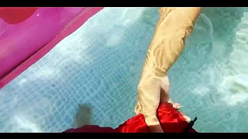 Slutty MILF Pool Fun with MilfyCalla - Big Ass Latina Amateur