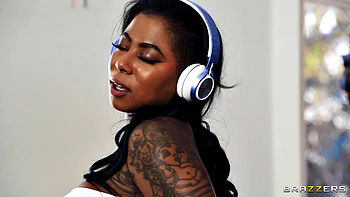 Mover, Shaker, Boner