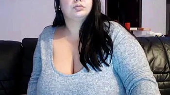 Plump Sexy Slut: Big Tits, Big Ass  Masturbation Porn