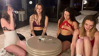 Women: Amateur, Babe  Stripchat Porn