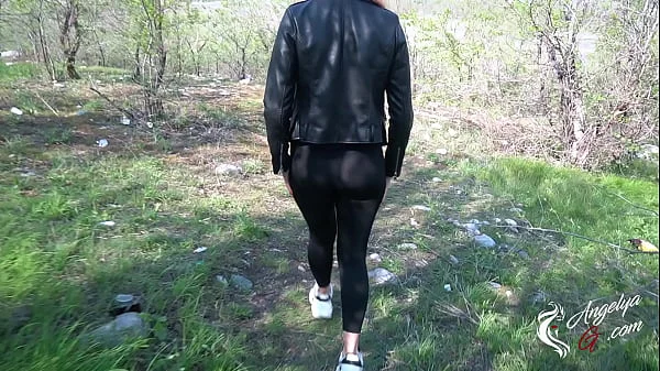 Creampie in the park after a cool blowjob from a stranger