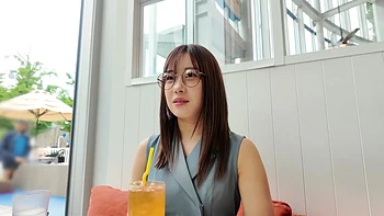 【唸る透明感】久々のセックスにすべすべモチ肌をバインバイン揺らす。 大人しく清楚な彼女からは考えられない喘ぎ声と腰振りに即射精してしまう 【初撮り】ネットでAV応募→AV体験撮影 2471