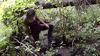 Beautiful Blonde in Leather Leggins and Wellies plays in Mud P2: Amateur, Babe  Ass Porn