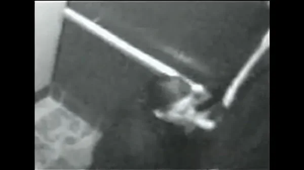 Quarentona portuguesa Susana faz broche ao patrï¿½o no elevador