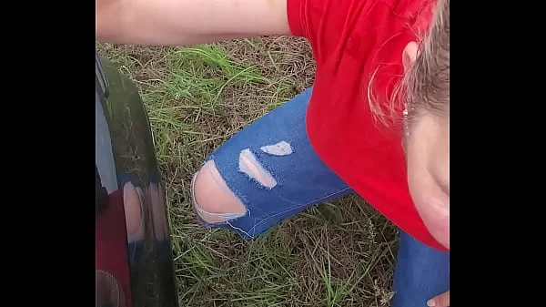 White hoe eating my dick