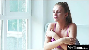 Sexy Blonds Shows Lesbian How To Pleasure Women With Nerdy Glasses, Elina De Lion And Viv Thomas