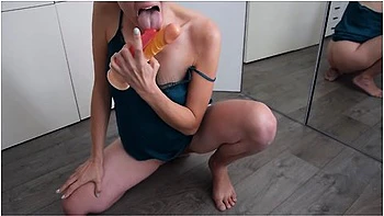 Hot Milf Rides 9.5 Inch Huge Dildo, Balls Deep Anal, Shaking Orgasm