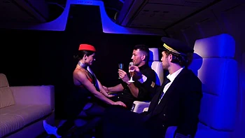 Betty, 26 years old, makes her way to the hardcore... - Jacquie et Michel TV