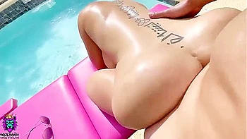 Hot Amateur Brunette Gets An Oily Massage With A Sexy Anal Fuck (07-07-2021) 1080p 5uw7