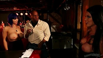 Larkinthreesome: Blowjob, Cowgirl  Missonary Porn