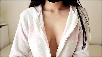 ローションぬるぬる巨乳てシコシコしてく