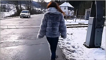 Kim Rose // Teenie Pisswalk