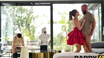 A sexy Una Fairy fucks in stockings and high heels