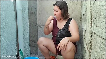 Filipina Taking A Bath Outside The House Got Fuck
