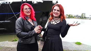 Lena, 25, wanted a little more... - Jacquie et Michel TV