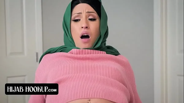 Hijab Beauty Goldie Glock Wants Some Sexy Lingerie And Hard Cock