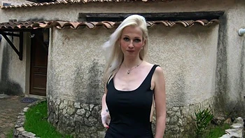 Emma, a milf with spectacular endurance! - Jacquie et Michel TV