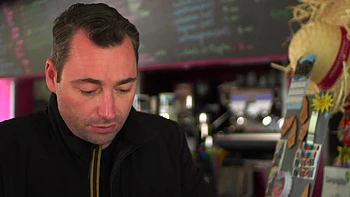 Blanche, 29 years old, photo model with a strong character! - Jacquie et Michel TV