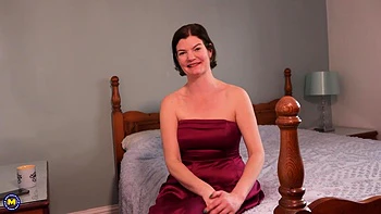 Hairy Mature Amateur Clare Is Telling Her Kinky Secrets