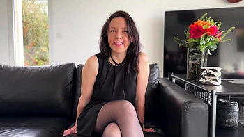 A last ordeal for Léa - Jacquie et Michel TV