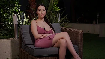 Margot wanted to have a gangbang! - Jacquie et Michel TV