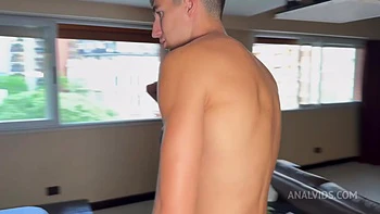 Joven Universitaria Pide Ayuda A Sus Companeros Y Termina Comiendose Tres Pollas