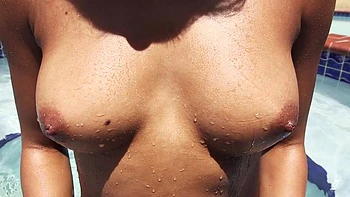 Aaliyah Grey shakes that ass on a raw cock