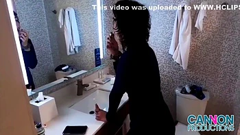 Watch Radiant And Lennoxs Action - Domino Lennox